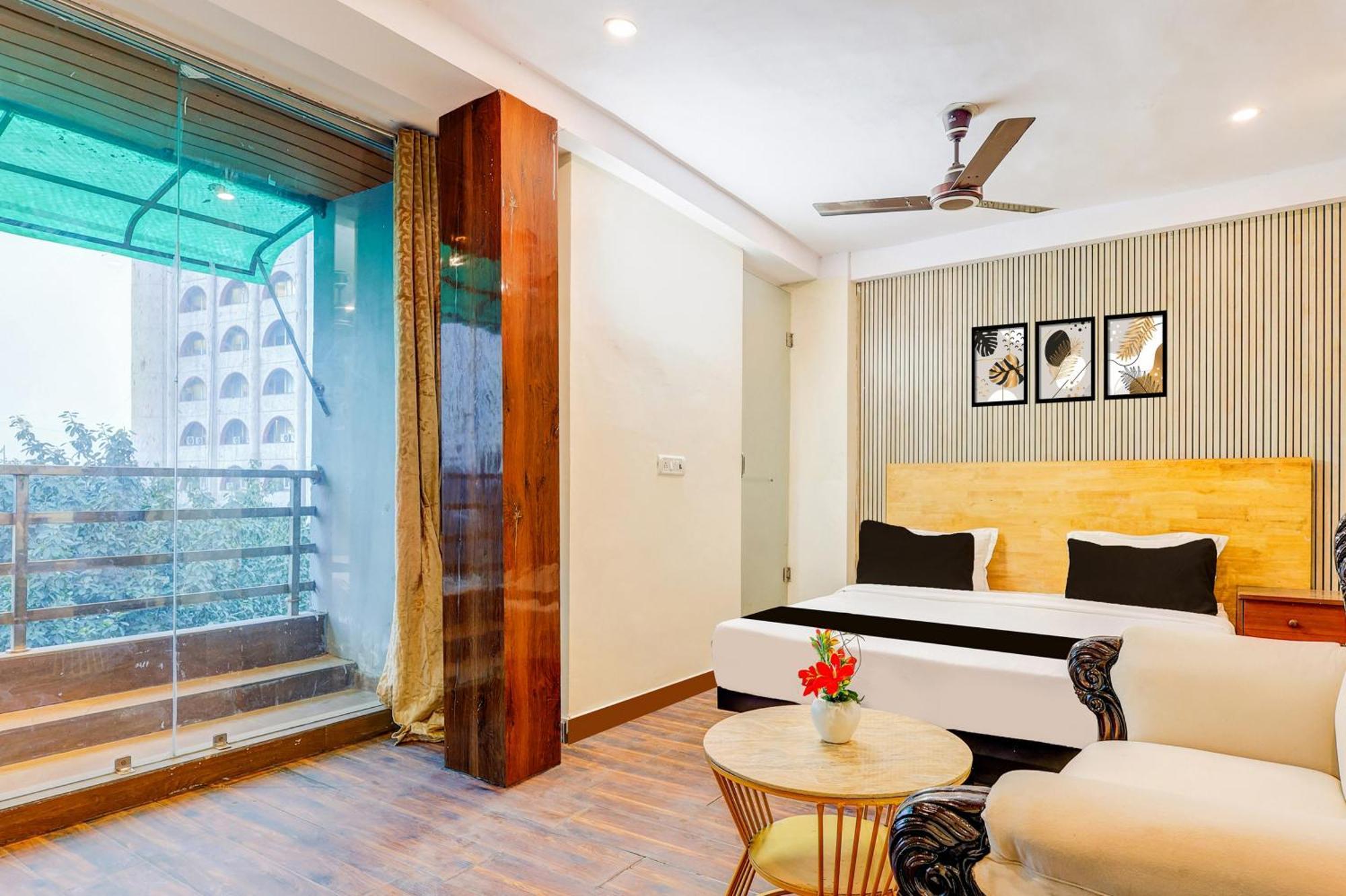 Hotel O Hari Nagar Ashram Нью-Дели Экстерьер фото