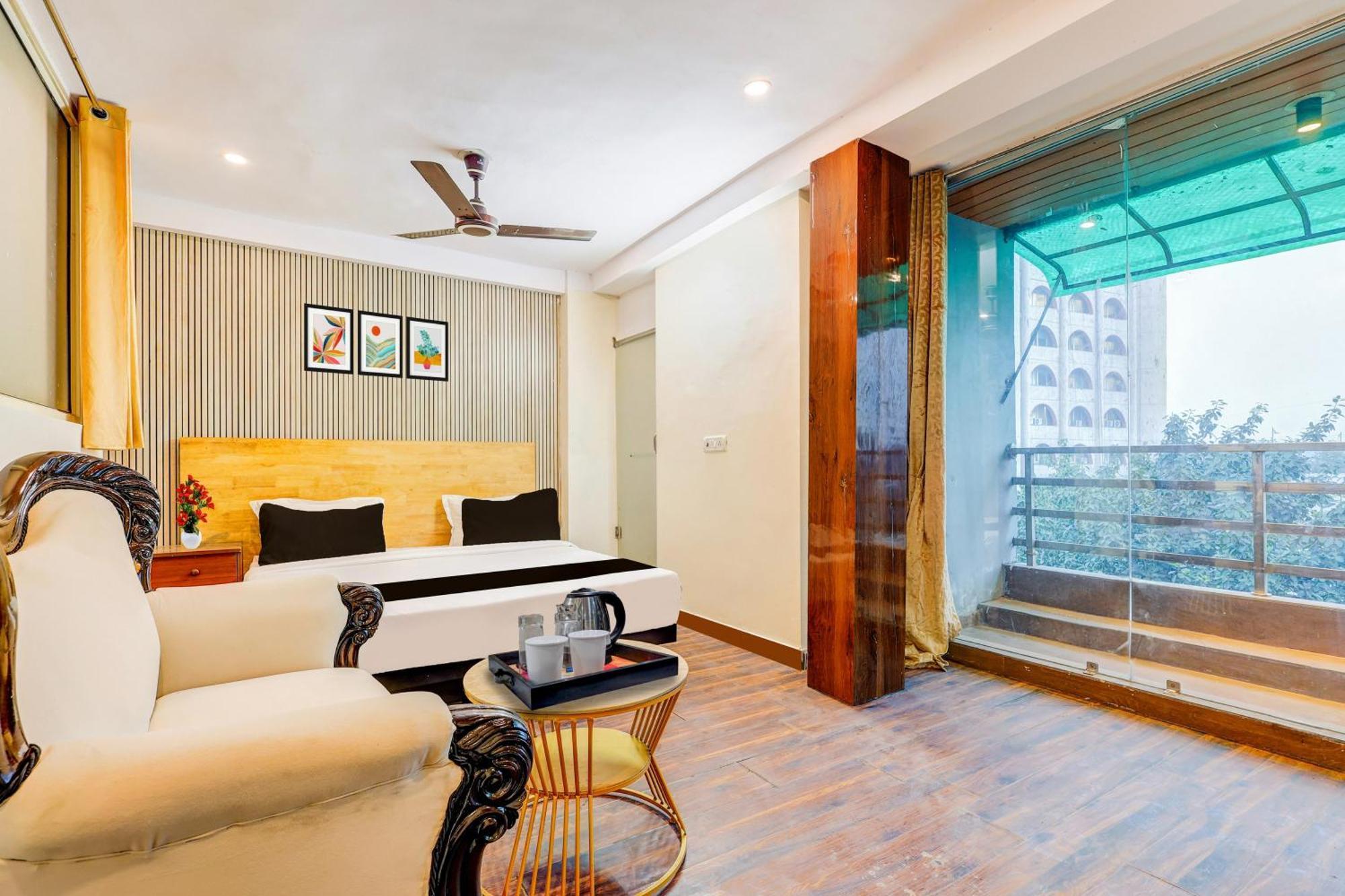 Hotel O Hari Nagar Ashram Нью-Дели Экстерьер фото