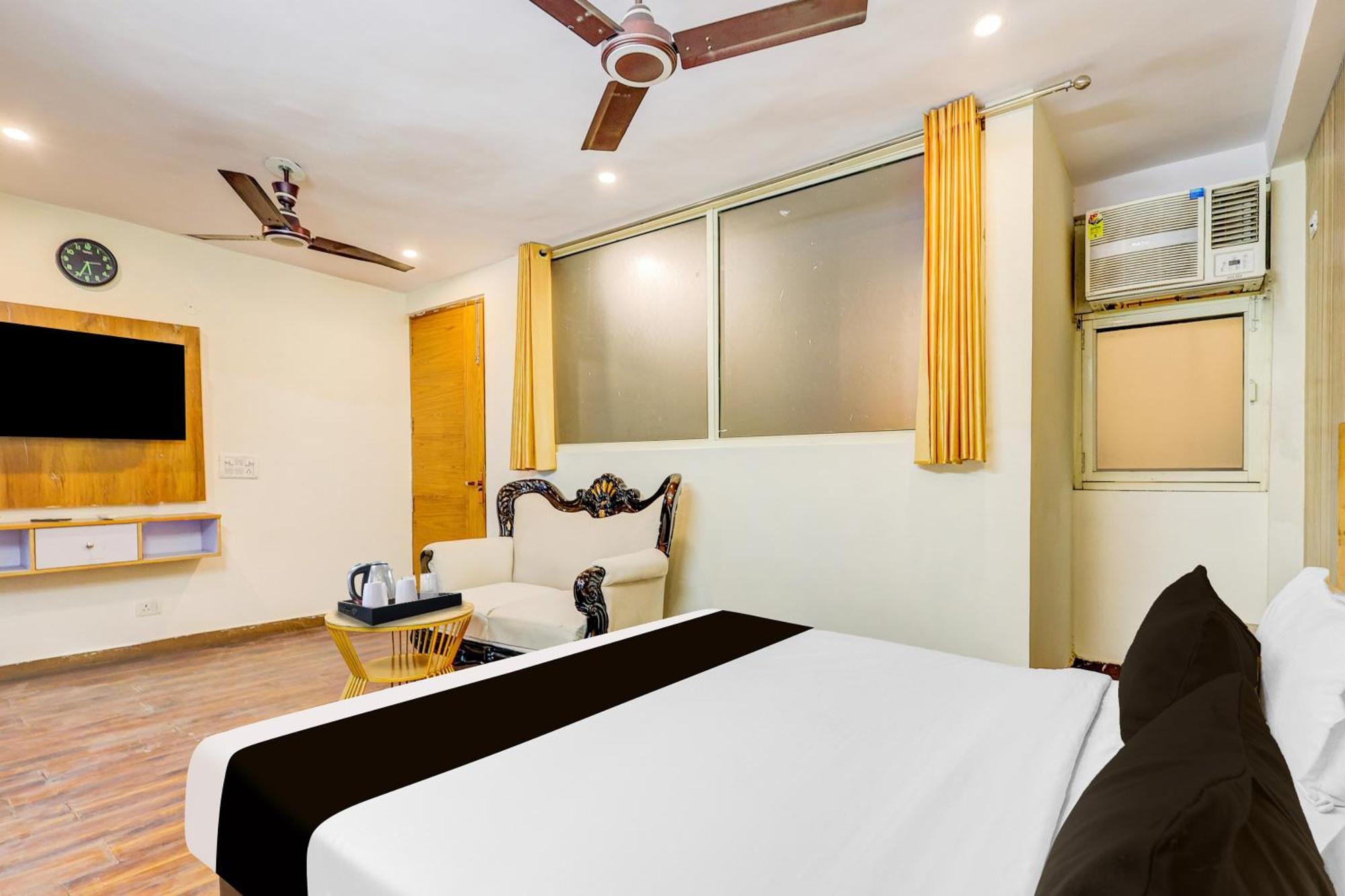 Hotel O Hari Nagar Ashram Нью-Дели Экстерьер фото
